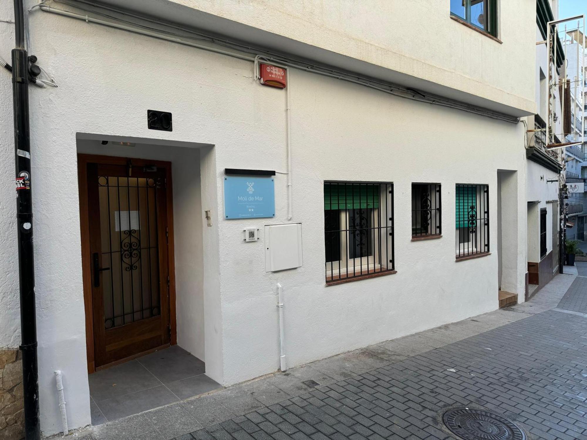Hostal Y Apartamento Moli De Mar يوريت دي مار المظهر الخارجي الصورة