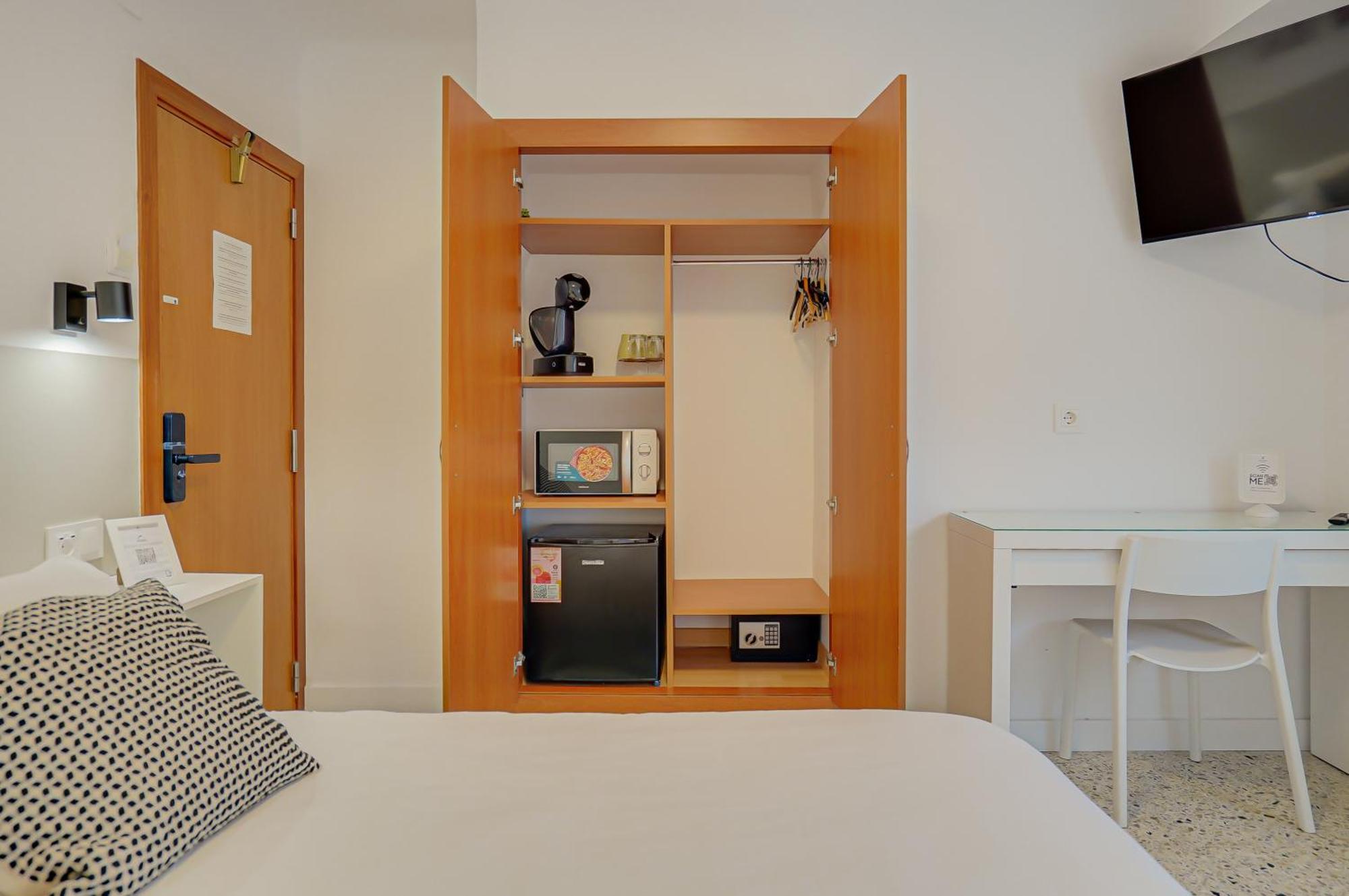 Hostal Y Apartamento Moli De Mar يوريت دي مار المظهر الخارجي الصورة